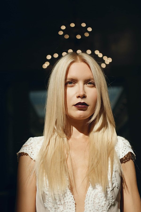 Comment intégrer la couleur noire dans la conception d'un jardin contemporain ?